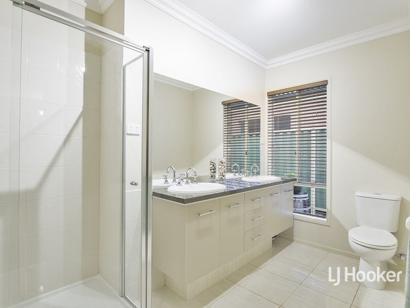 53 Sommersby Road, Point Cook VIC 3030