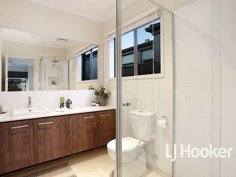 10 Baltic Circuit, Point Cook VIC 3030