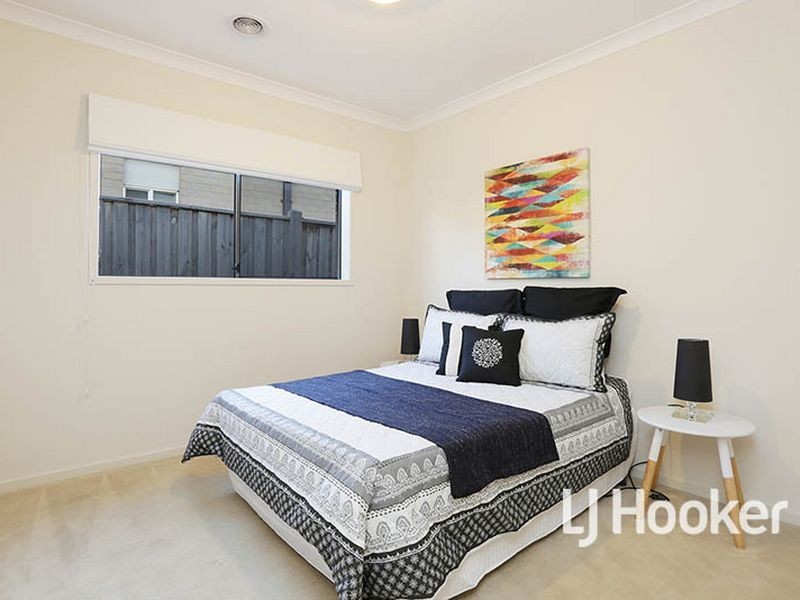 10 Baltic Circuit, Point Cook VIC 3030