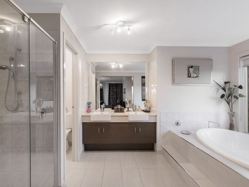 29 Landing Place, Point Cook VIC 3030