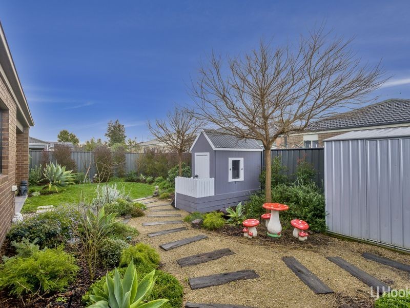 16 Mintarra Road, Tarneit VIC 3029