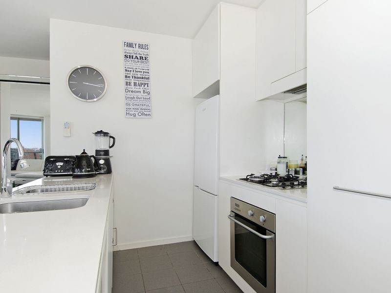 1705/8 McCrae Street, Docklands VIC 3008