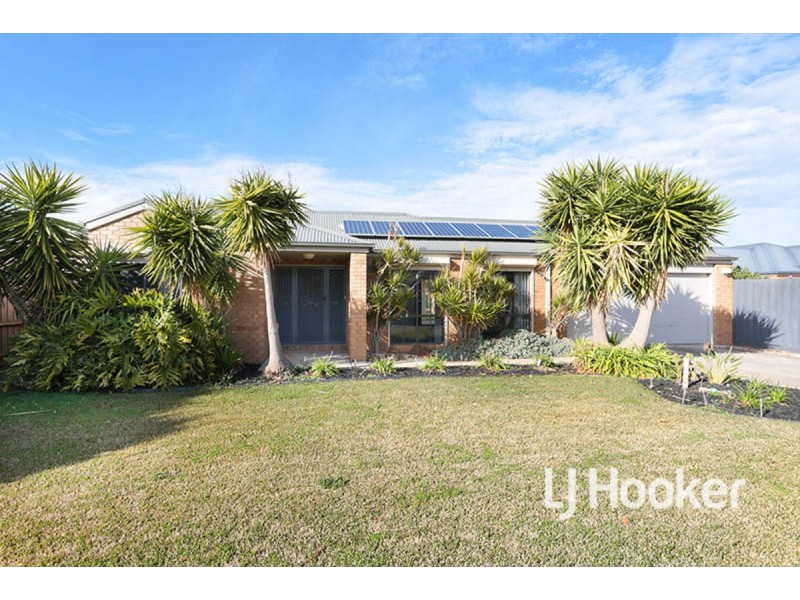 7 Fullard Close, Point Cook VIC 3030