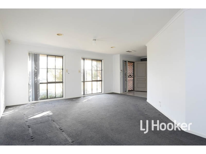 7 Fullard Close, Point Cook VIC 3030