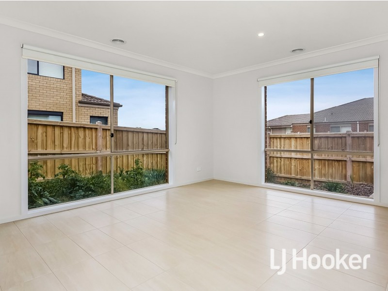 7 Modra Street, Point Cook VIC 3030