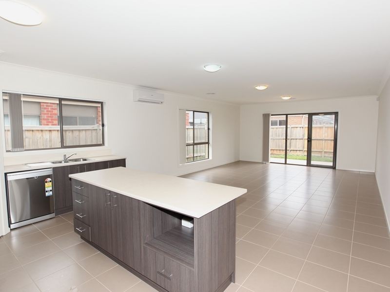 21 Misqa Avenue, Point Cook VIC 3030