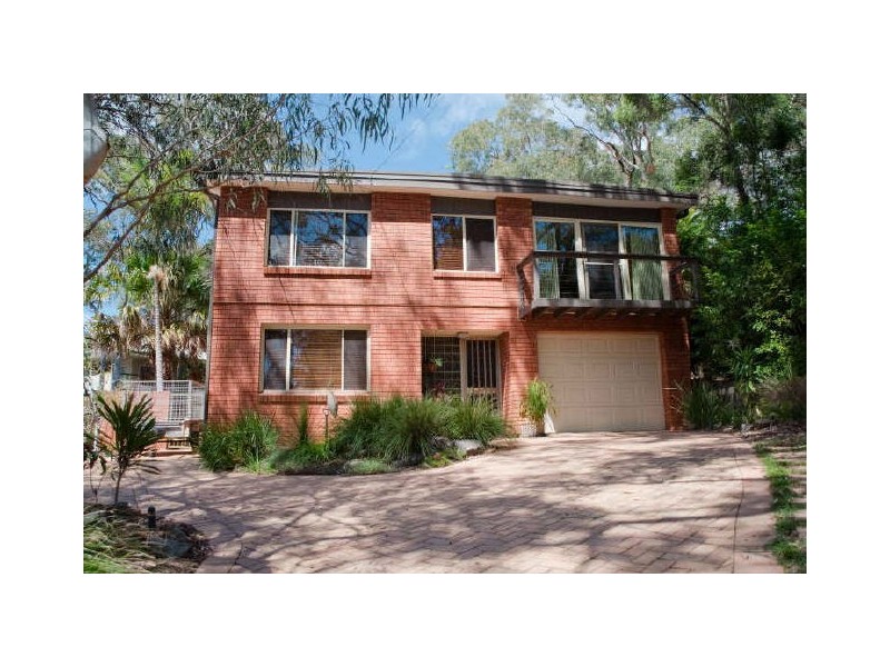 8 Grant Place, Bonnet Bay NSW 2226