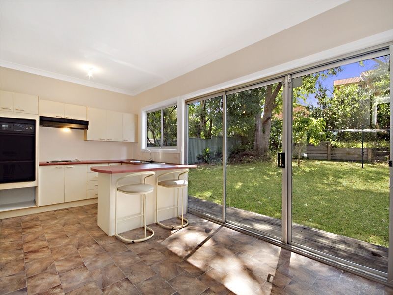 15 Warrigal Avenue, Jannali NSW 2226