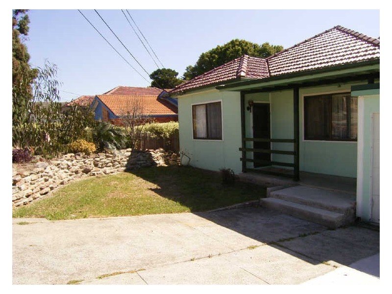3 Roberts Street, Jannali NSW 2226