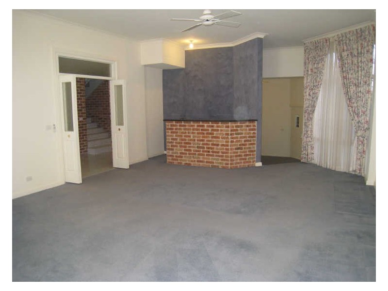 8 Moonbi Place, Kareela NSW 2232