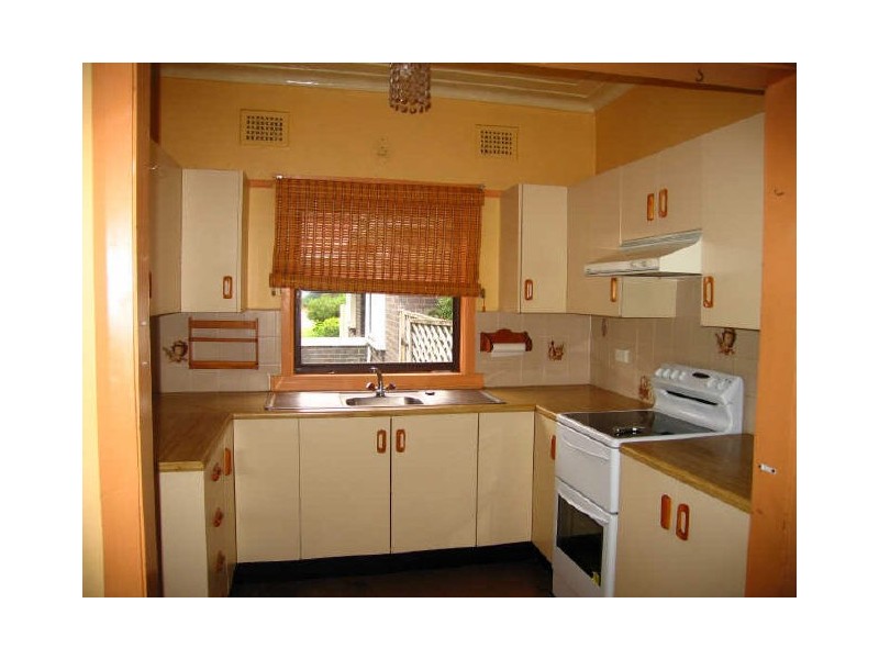 137 Jannali Ave, Sutherland NSW 2232