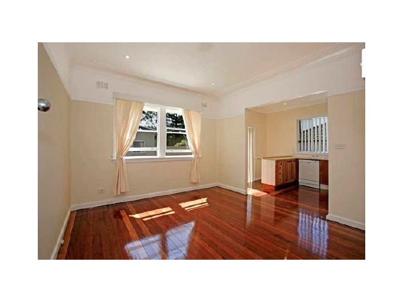 29 Kenneth Ave, Kirrawee NSW 2232