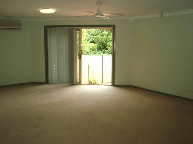 2/90 Toronto Parade, Sutherland NSW 2232