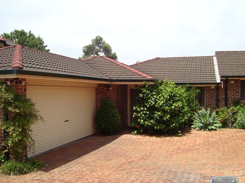 2/90 Toronto Parade, Sutherland NSW 2232