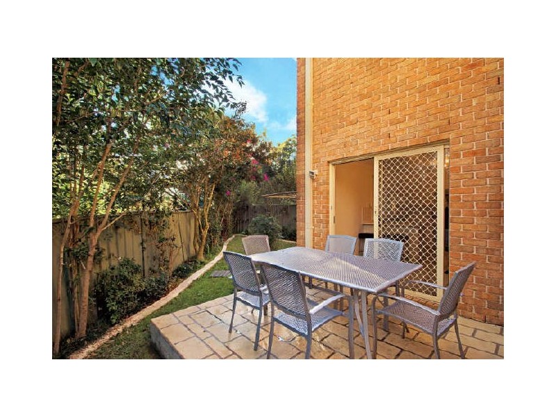 1/63 Merton Street, Sutherland NSW 2232