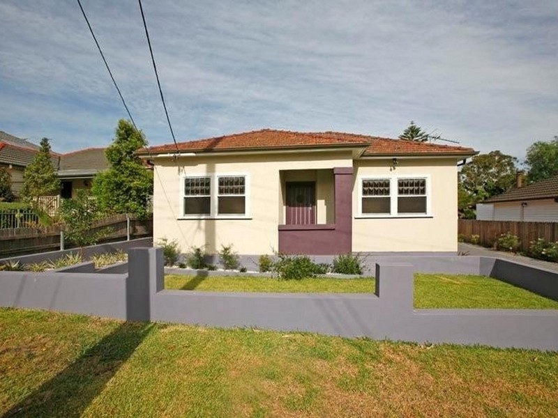 29 Kenneth Avenue, Kirrawee NSW 2232