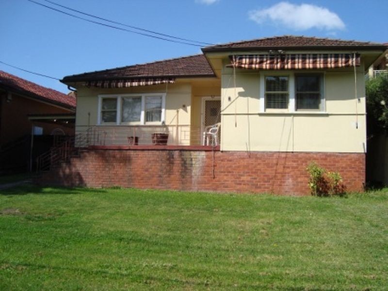 92 Linden Street, Sutherland NSW 2232