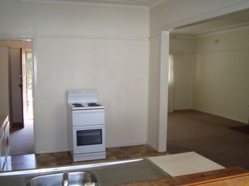 92 Linden Street, Sutherland NSW 2232