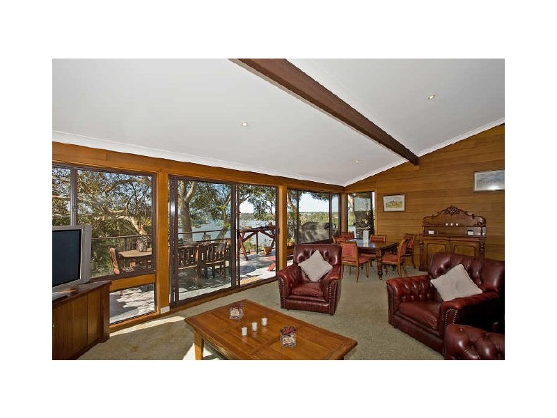 5 Tradewinds Place, Kareela NSW 2232