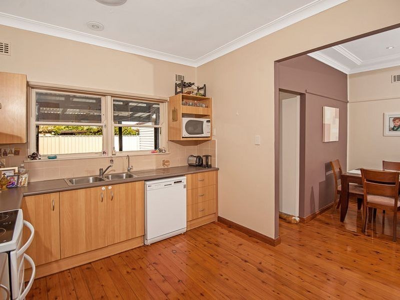 21 Haymet Street, Kirrawee NSW 2232