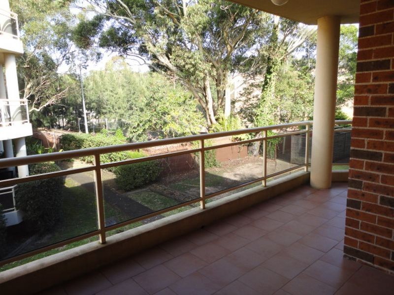 15/ 91-93 Acacia  Road, Sutherland NSW 2232