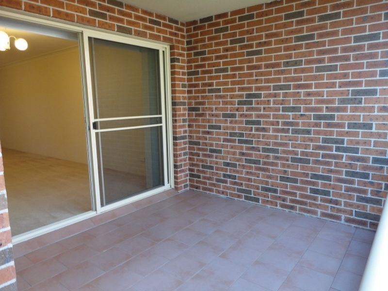 15/ 91-93 Acacia  Road, Sutherland NSW 2232