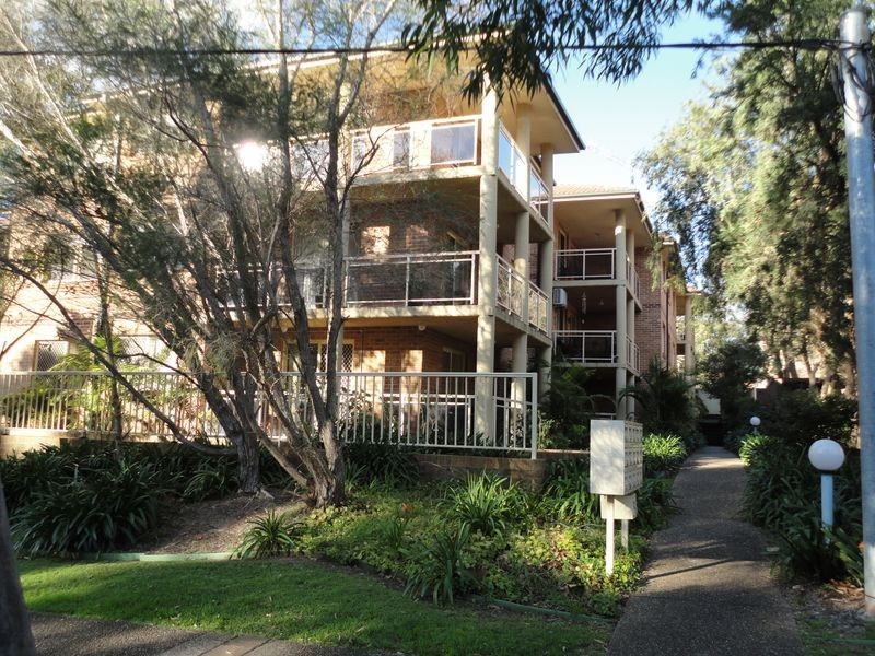 25/ 94 -10 Linden Street, Sutherland NSW 2232