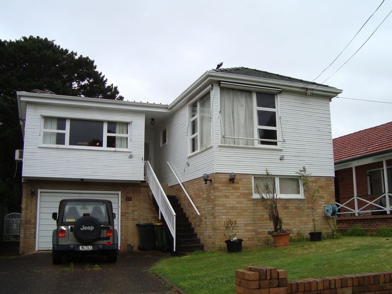 12 Wollun Street, Como NSW 2226