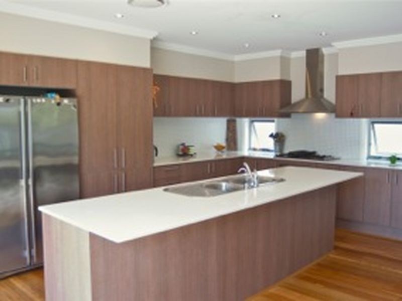 27 Girraween Avenue, Como NSW 2226