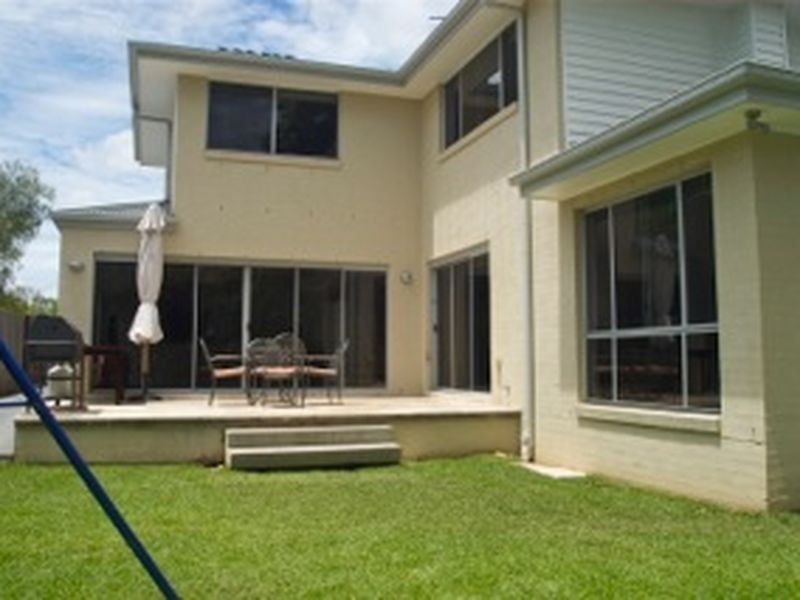 27 Girraween Avenue, Como NSW 2226