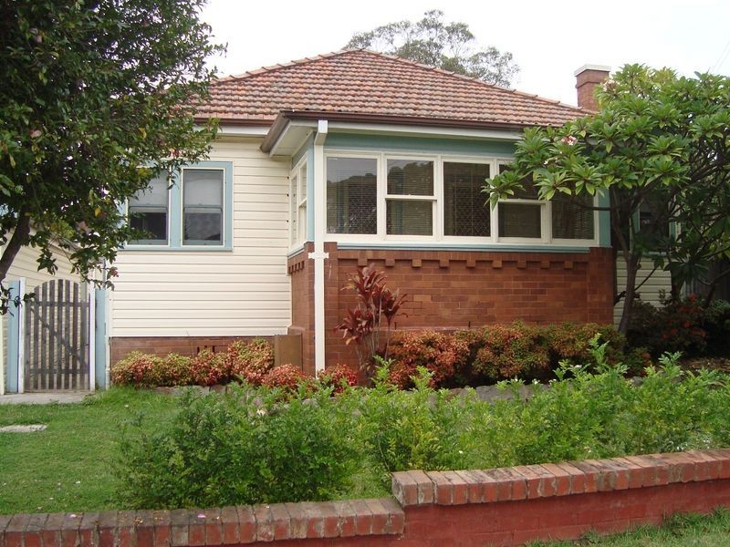 556 The Boulevarde, Kirrawee NSW 2232