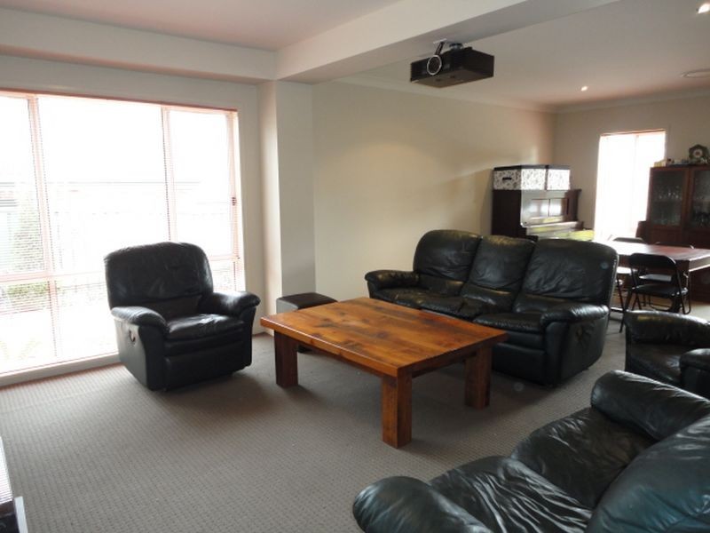 108 Auburn Street, Kirrawee NSW 2232