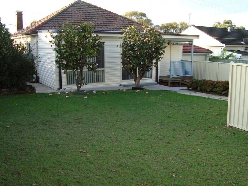 556 The Boulevarde, Kirrawee NSW 2232