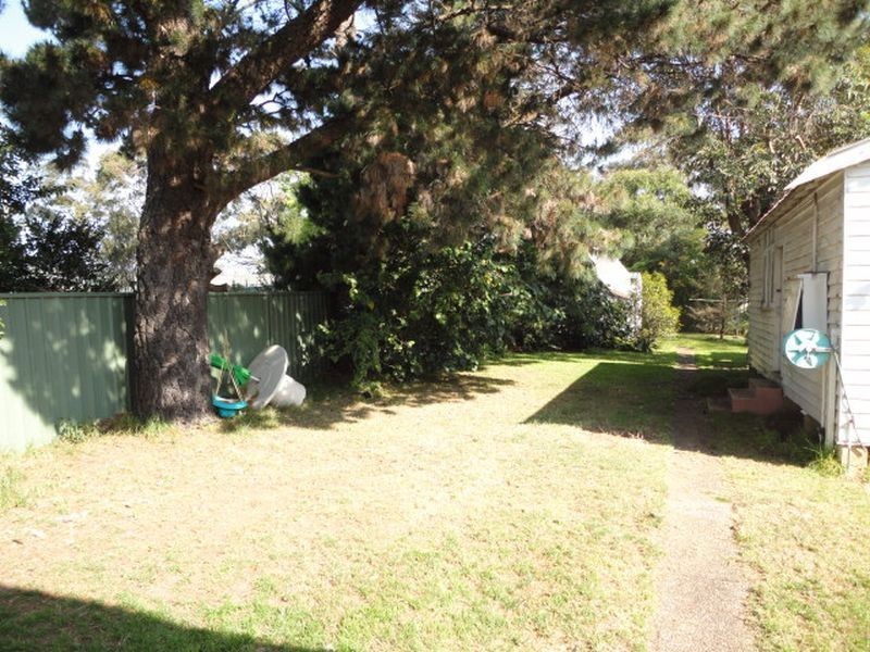 12 Wollun Street, Como NSW 2226