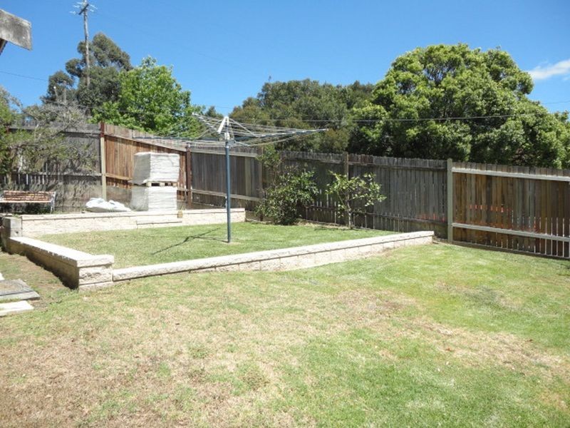 27 Novara Crescent, Como NSW 2226