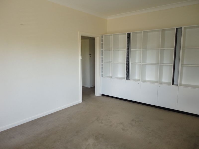 27 Novara Crescent, Como NSW 2226