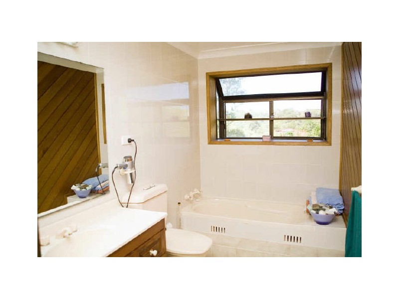 8 Garfield Avenue, Bonnet Bay NSW 2226