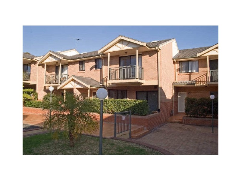 12/8 Warumbui Avenue, Miranda NSW 2228