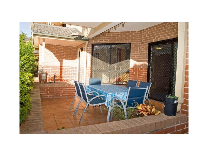 12/8 Warumbui Avenue, Miranda NSW 2228