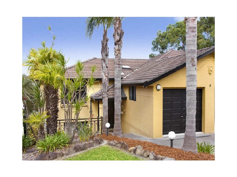 1/5 Robinia Place, Alfords Point NSW 2234