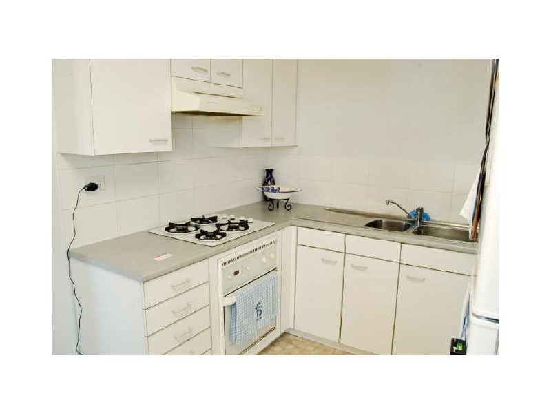 2/14 Oxford Street, Sutherland NSW 2232