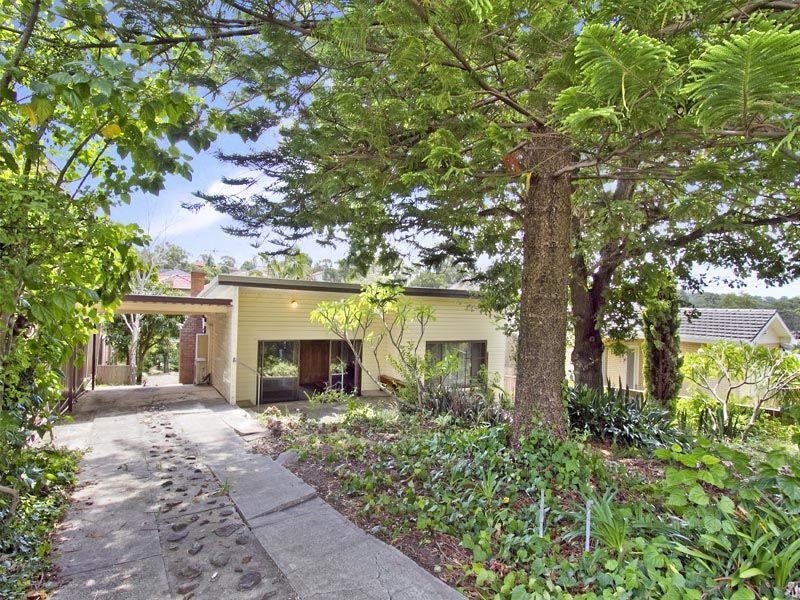 35 Oak Road, Kirrawee NSW 2232