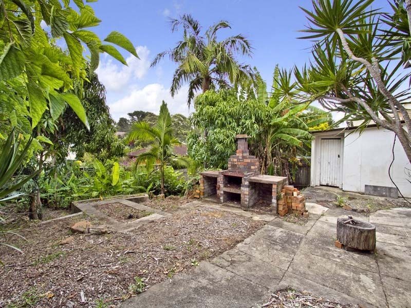 35 Oak Road, Kirrawee NSW 2232