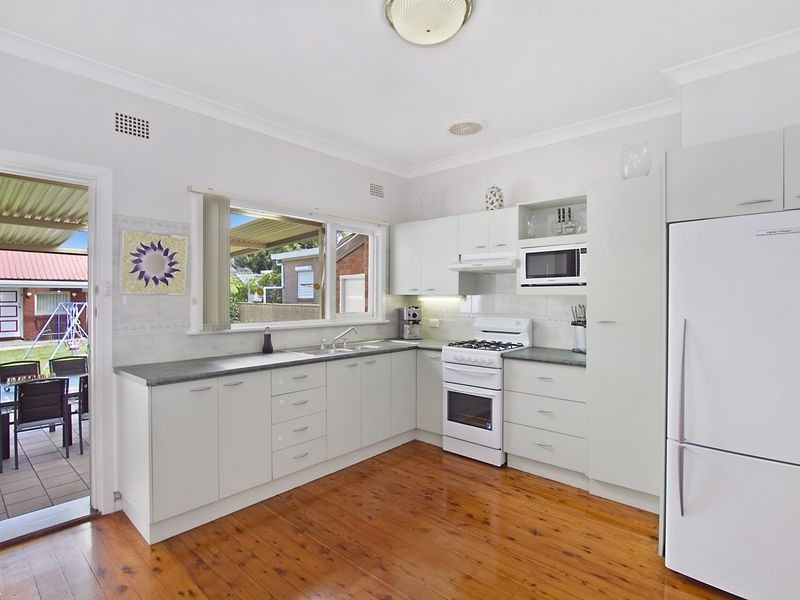 5 Carramar Crescent, Miranda NSW 2228