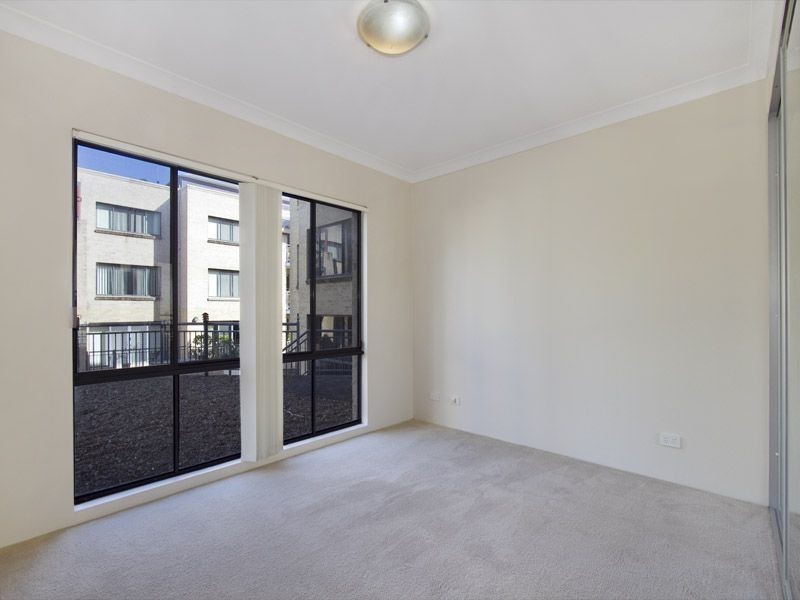 4/2-6 Morley Street, Sutherland NSW 2232