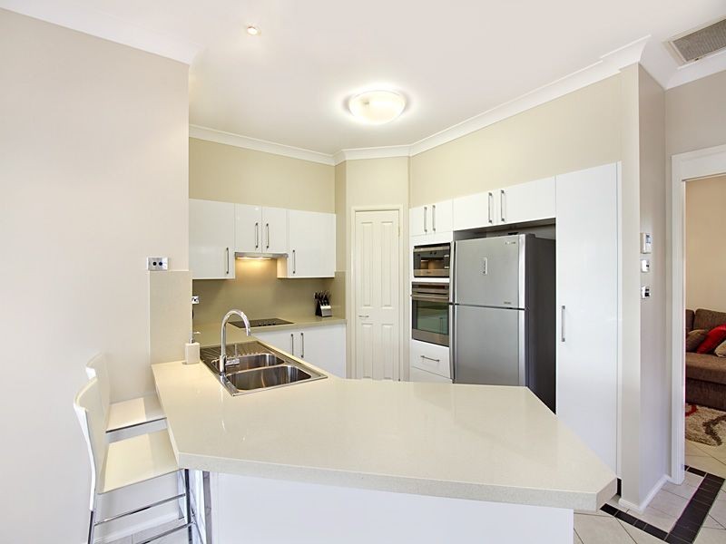 2/12 Yarra Vista Court, Yarrawarrah NSW 2233