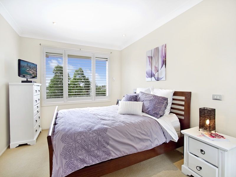 2/12 Yarra Vista Court, Yarrawarrah NSW 2233