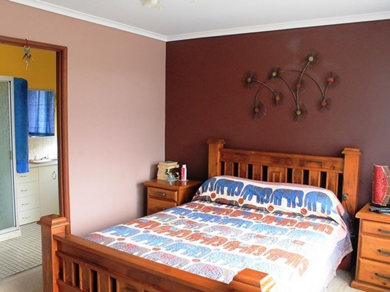 1 Attunga Street, Dalmeny NSW 2546