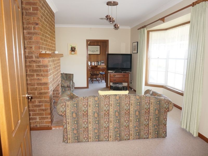 120 Ocean Parade, Dalmeny NSW 2546