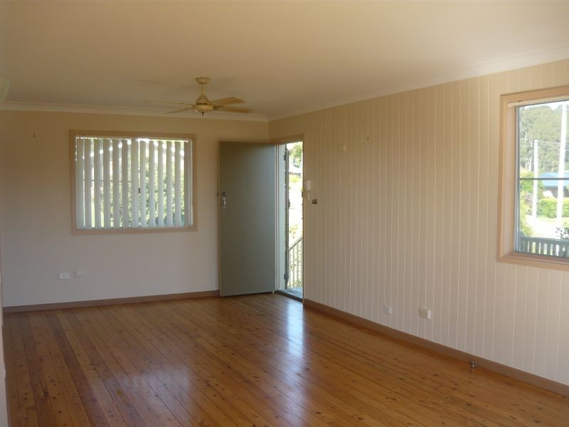 31 Binalong Street, Dalmeny NSW 2546